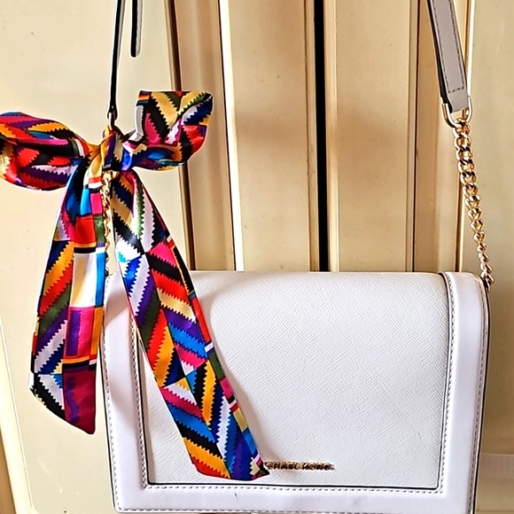 EUC Michael Kors white med shoulder bag - Picture 1 of 9